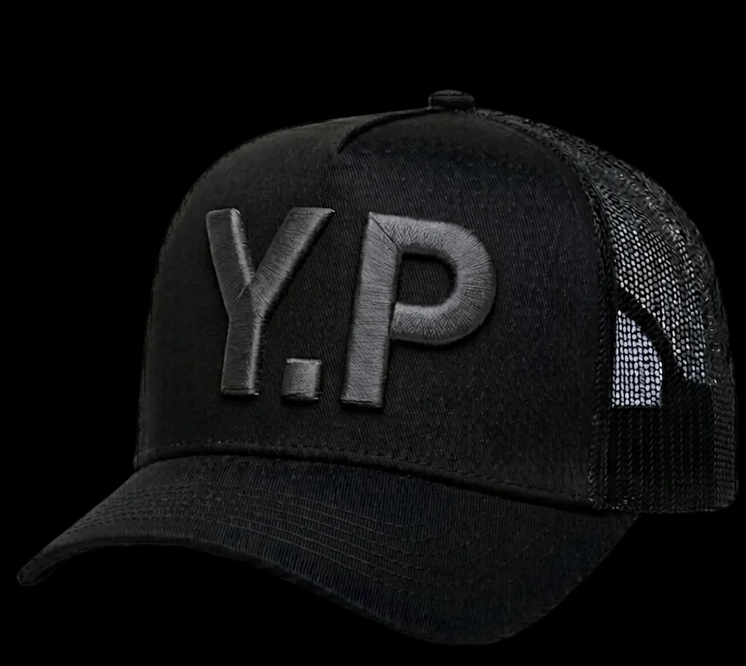 Broderie 3D sur casquette trucker noire personnalisée